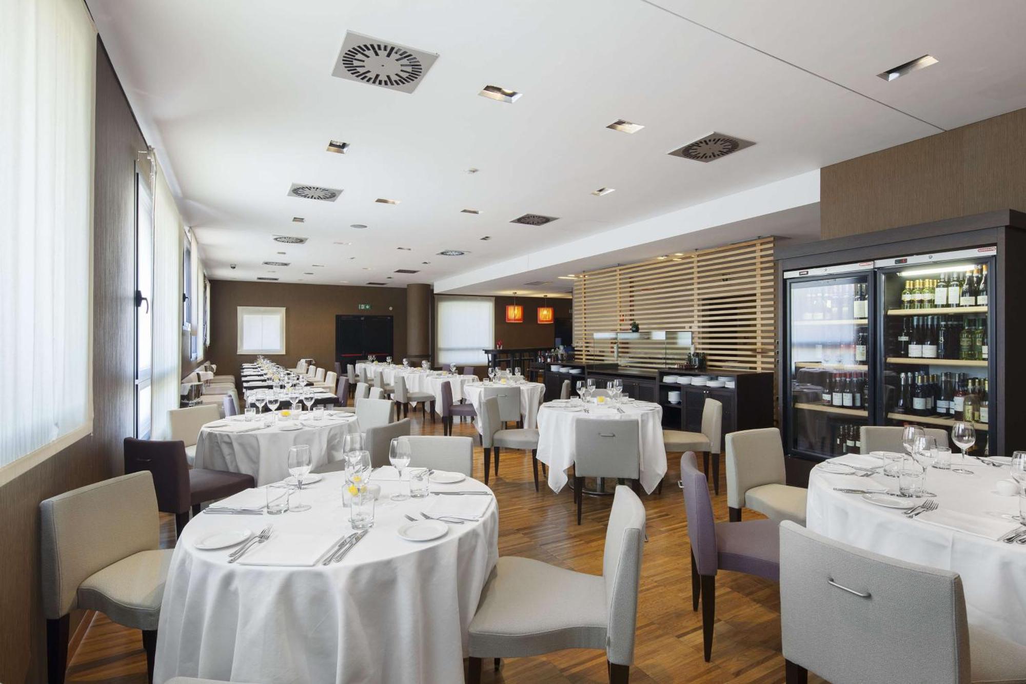 Nh Milano Fiera Hotel 4*